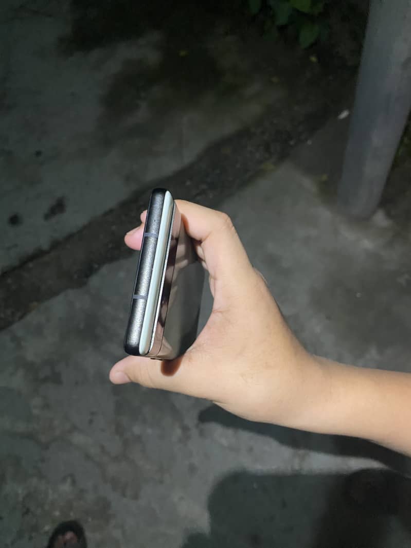 Google Pixel 6a 3