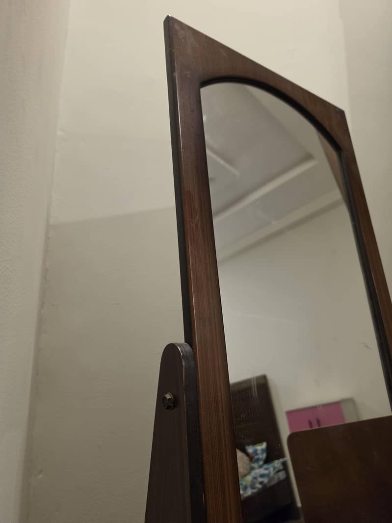 Standing Mirror 1