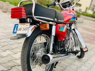 Honda 125 cc WhatsApp on 03220554926