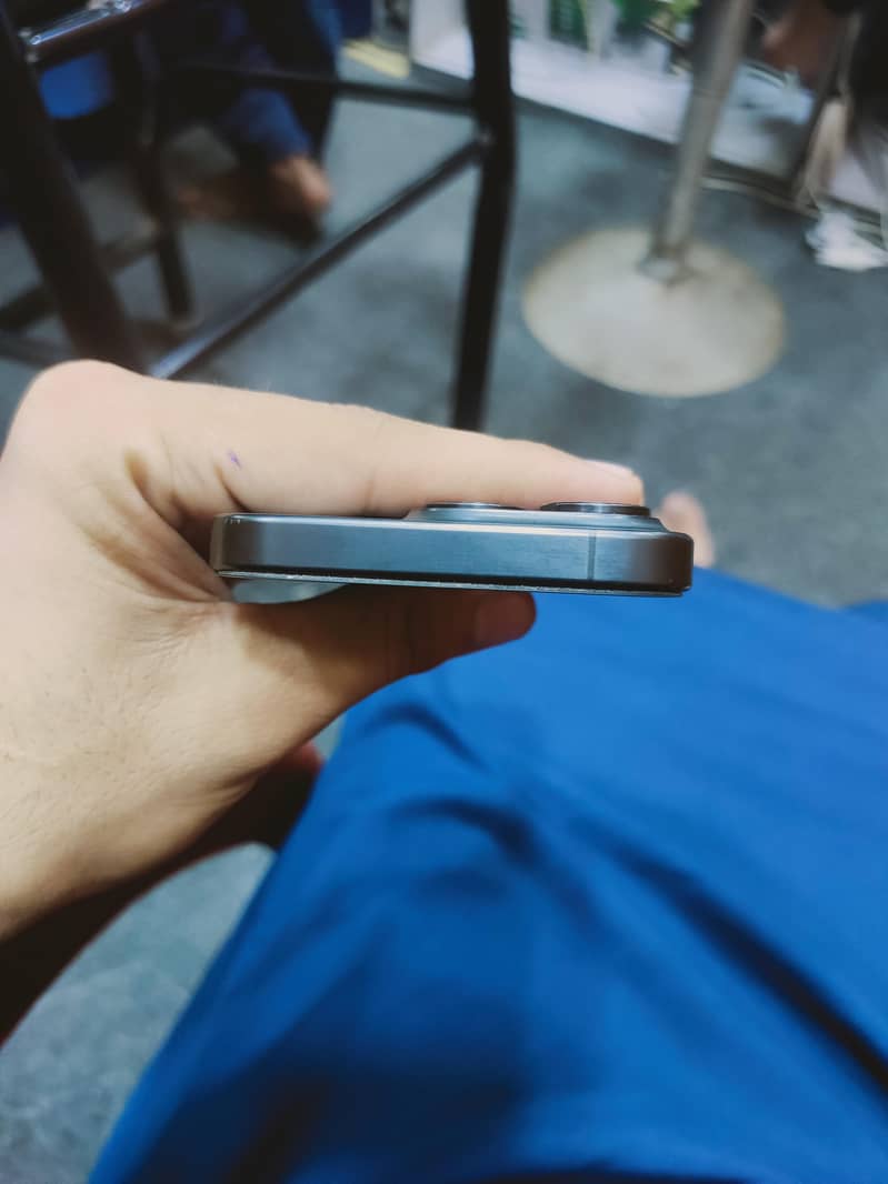 Apple iPhone 15 Pro 1