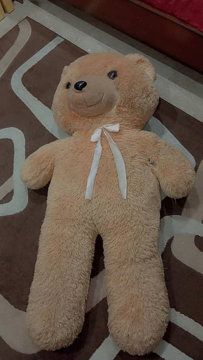 Large Soft Teddy Bear – Excellent Condition