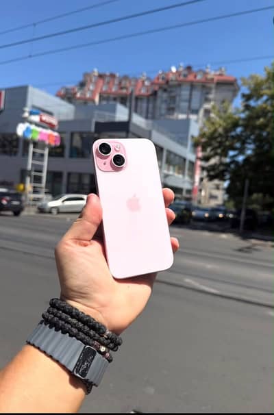 Apple iPhone 15