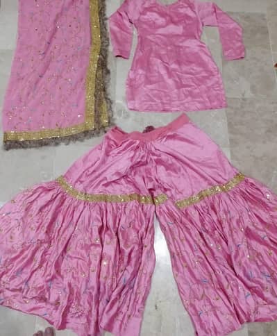 Girls clothes