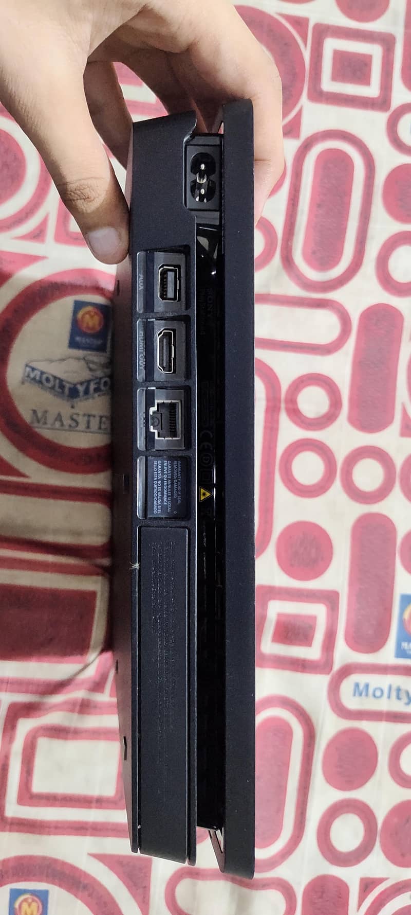 ps4 slim 1