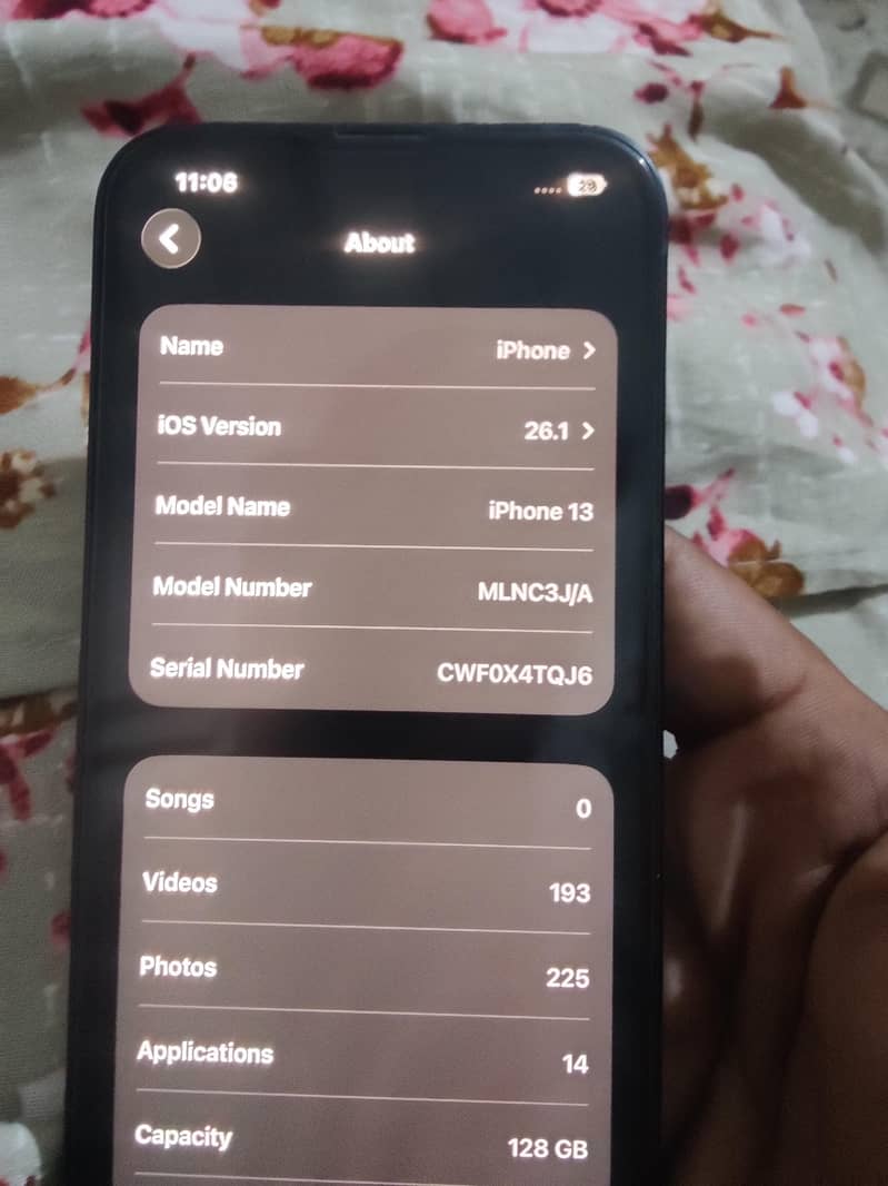 Apple iPhone 13 6