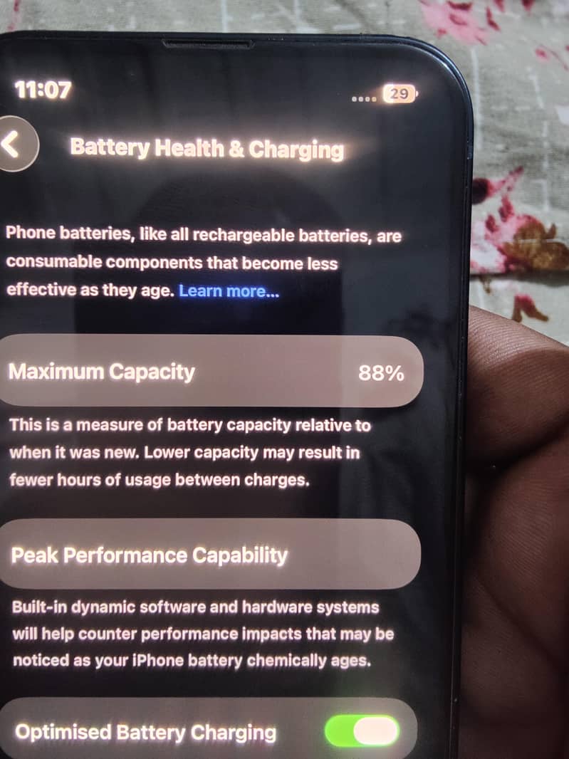 Apple iPhone 13 7