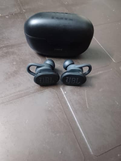 JBL ENDURANCE RACE TRUE WATERPROOF WIRELESS EARBUDS