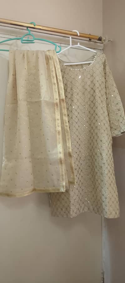 maisoori preloved hardly wor for an hour