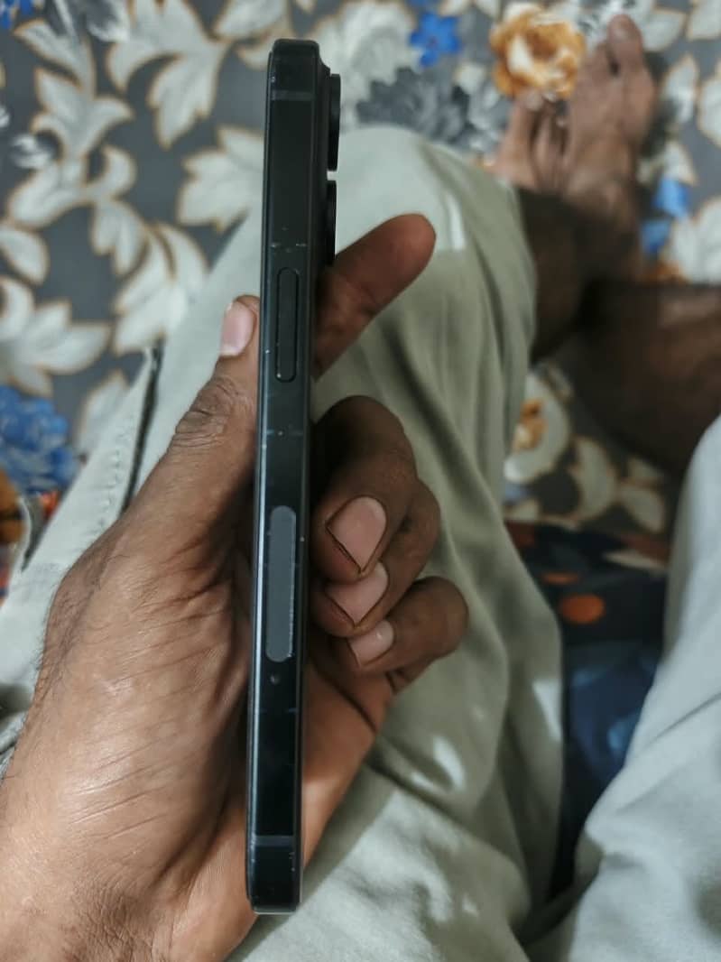 Apple iPhone 15 2
