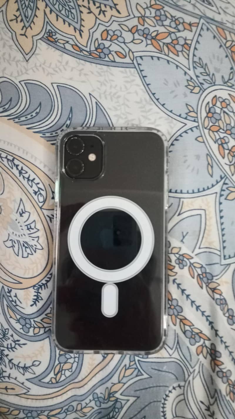 Apple iPhone 11 0