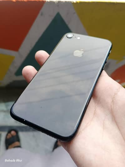urgent iphone 7 256 GB PTA Approved