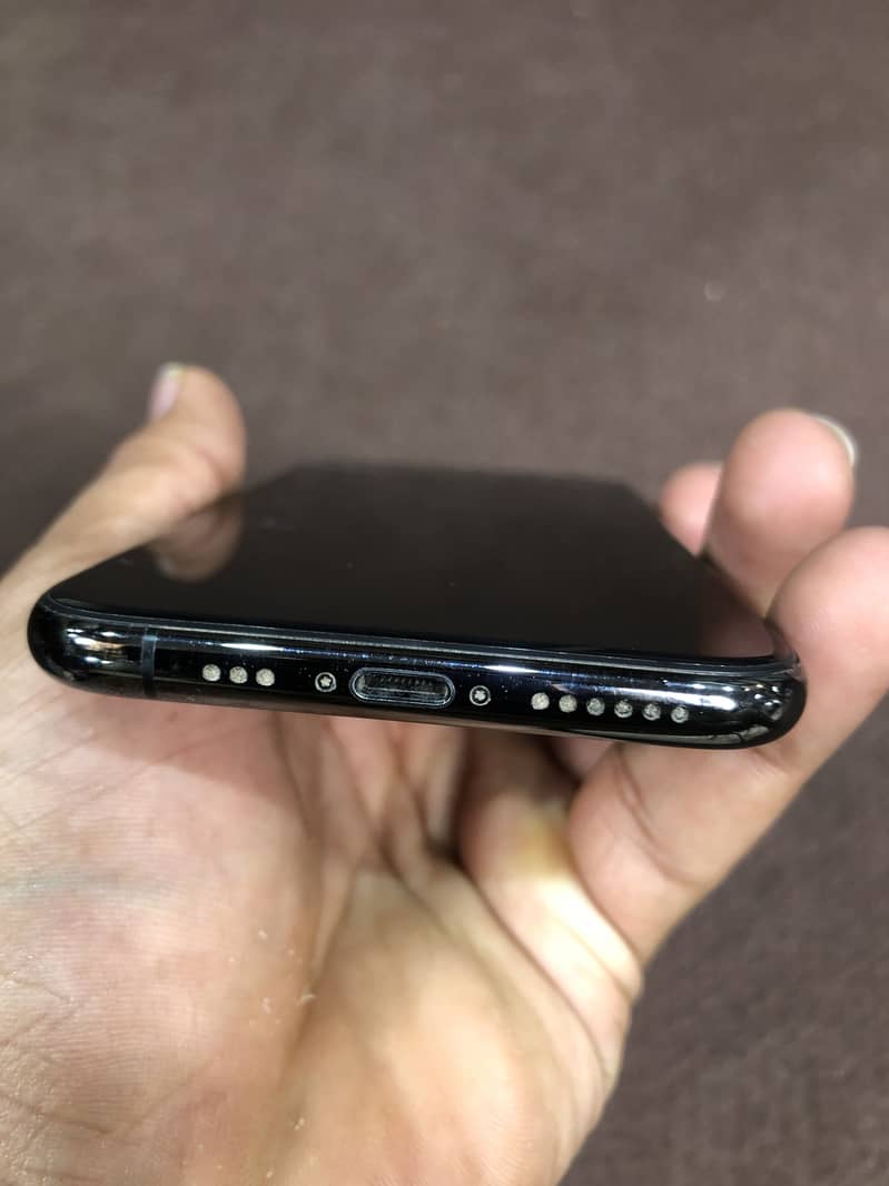 Apple iPhone 7 Plus 3