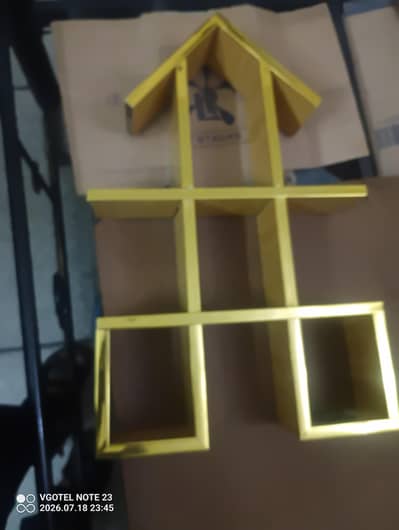 Beautiful Golden House Shape Wall Hanging Display Shelf