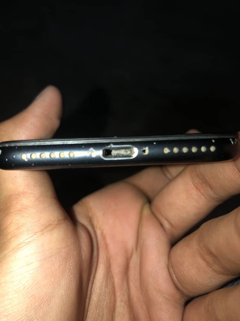 Apple iPhone 7 2