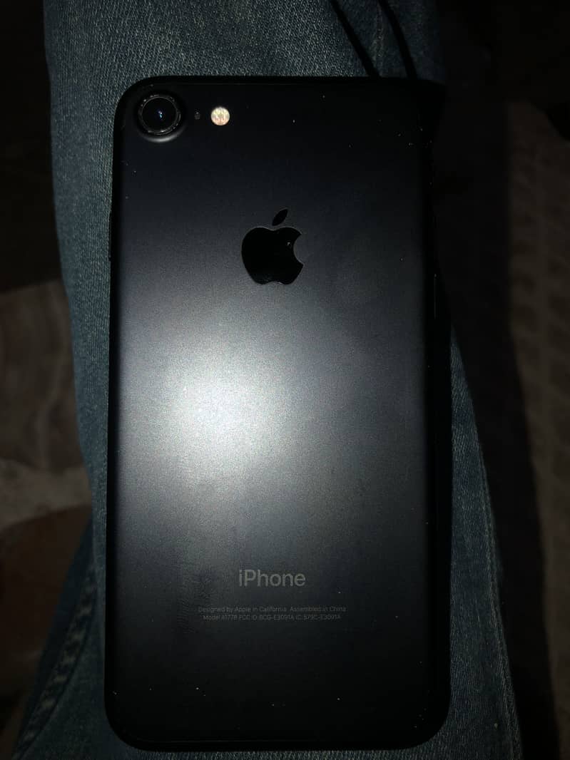 Apple iPhone 7 6