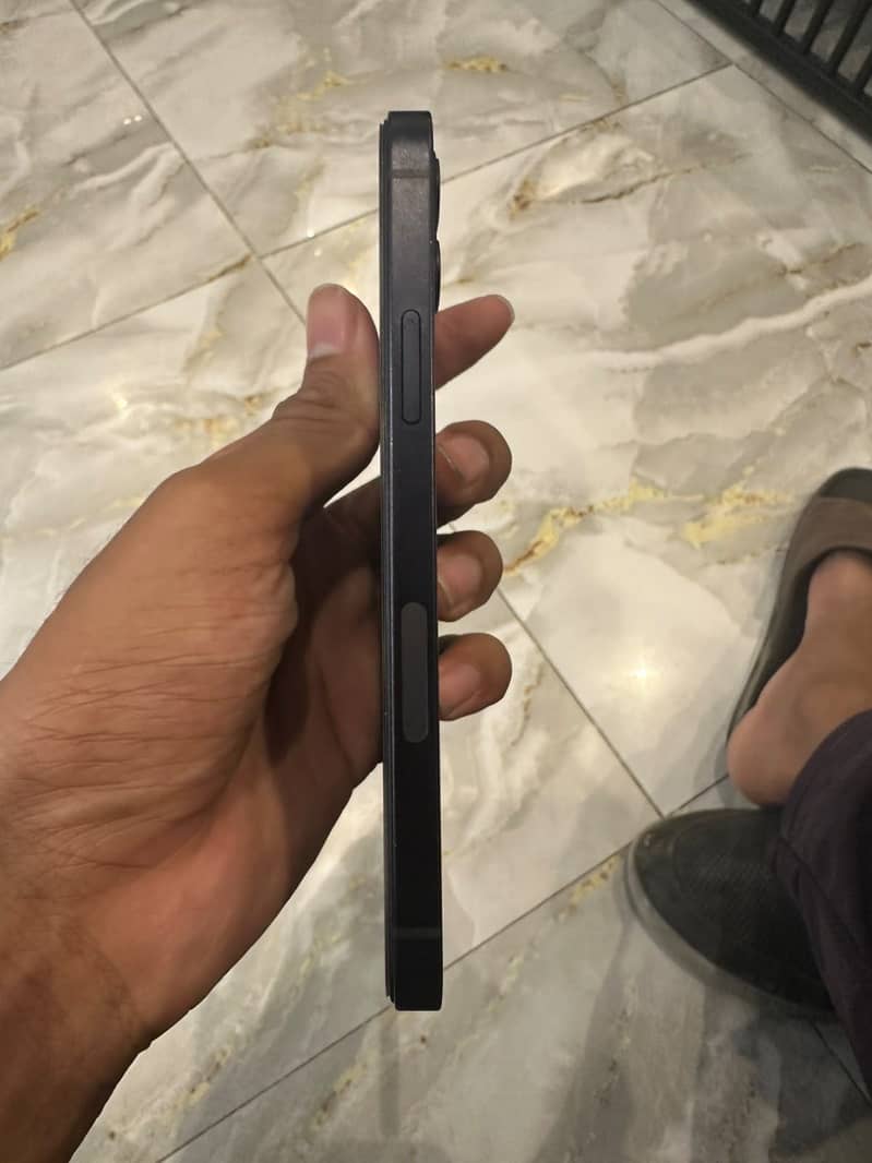 Apple iPhone 12 0