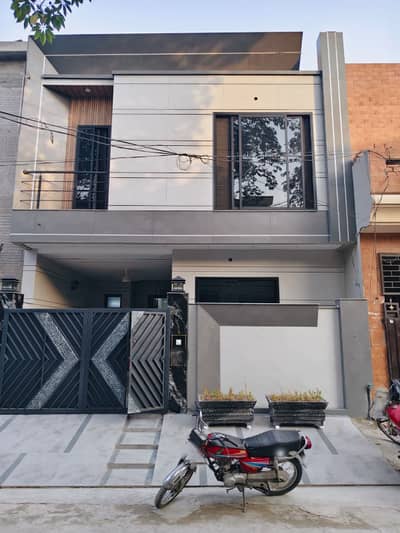 5 Marla Brand New Ultra Modern House For Sale In Johar Town Near To Main Road Or Kanal Road