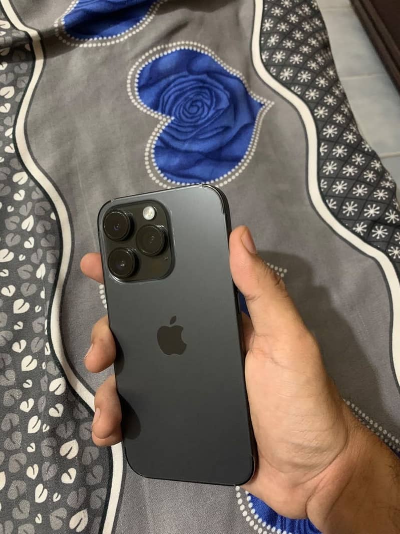 Apple iPhone 14 Pro 3