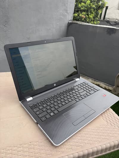 HP Pavilion 15 AMD A9-