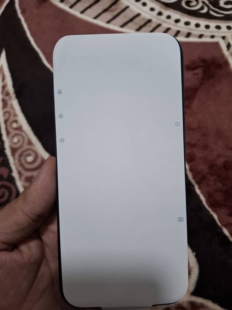 Apple iPhone 17 Pro Max 4