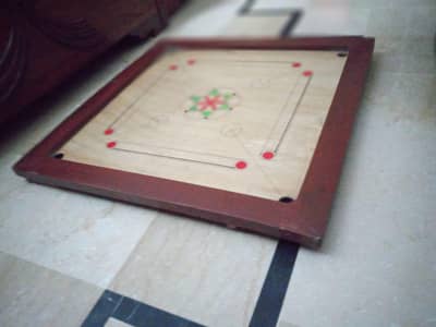 carrom board for sale urgent sale karna hai