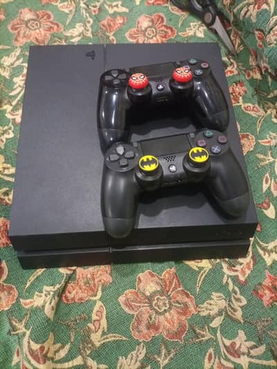 PS4 FAT 500GB GoldHen Jailbreak | 2 Conrtoller