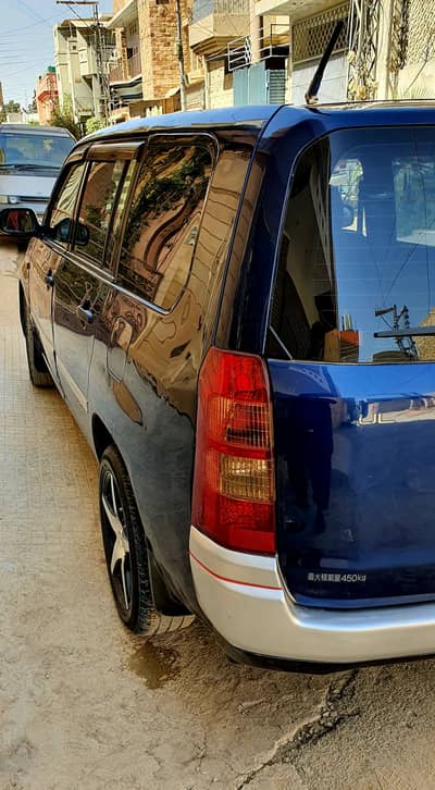 Toyota Succeed 2006