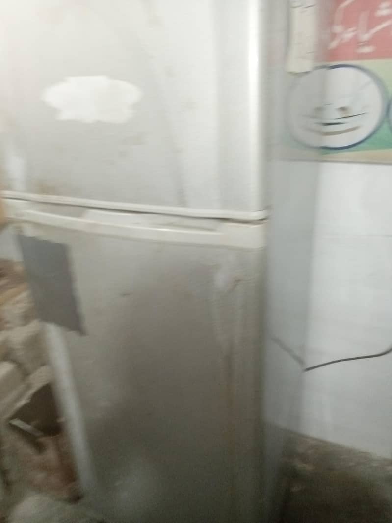 refrigerator 4
