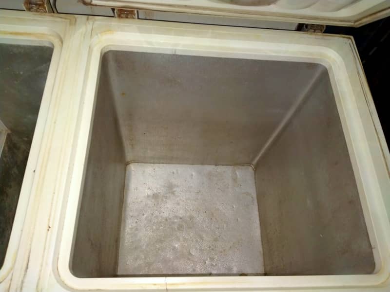 Waves Deep freezer 4