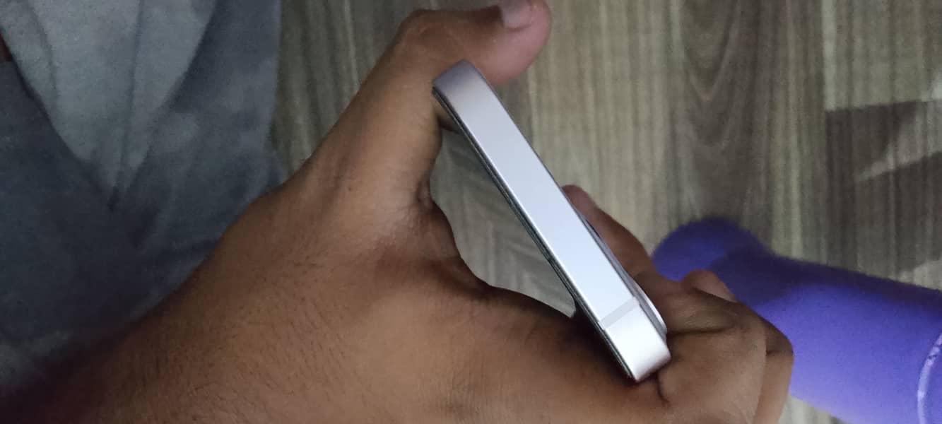 Apple iPhone 13 mini 5