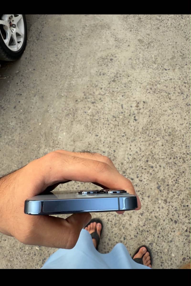 Apple iPhone 13 Pro 1