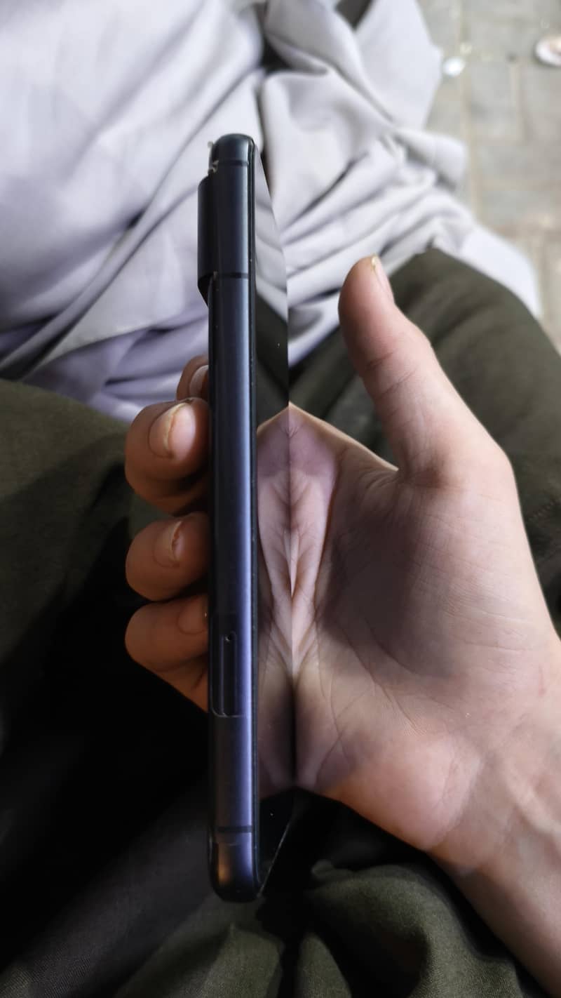 Google Pixel 8 2