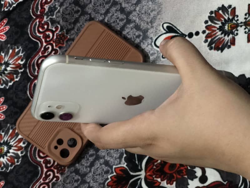 Apple iPhone 11 1