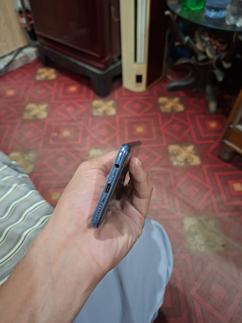 Vivo V21e 1