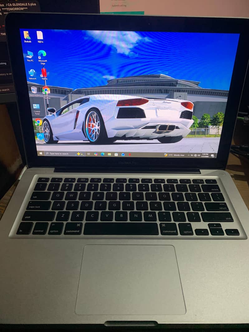 Macbook Pro 2011 0