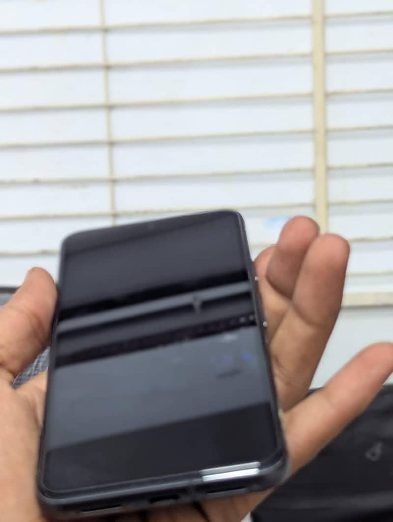 Google Pixel 8 5
