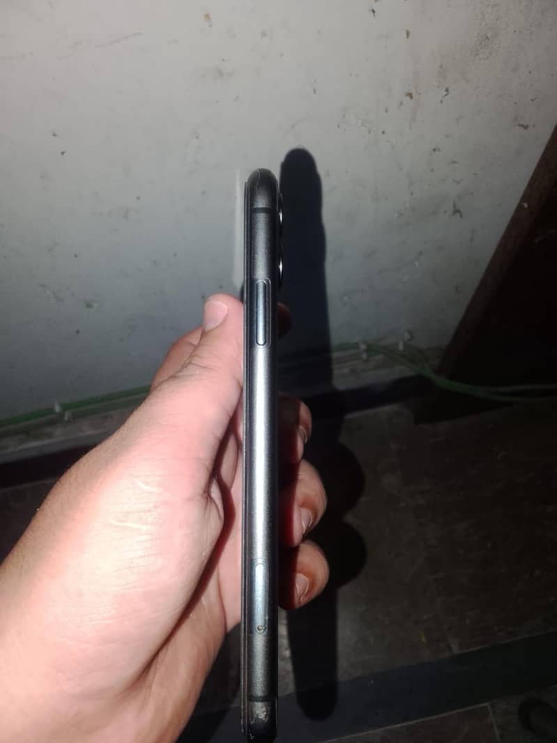 Apple iPhone 11 1