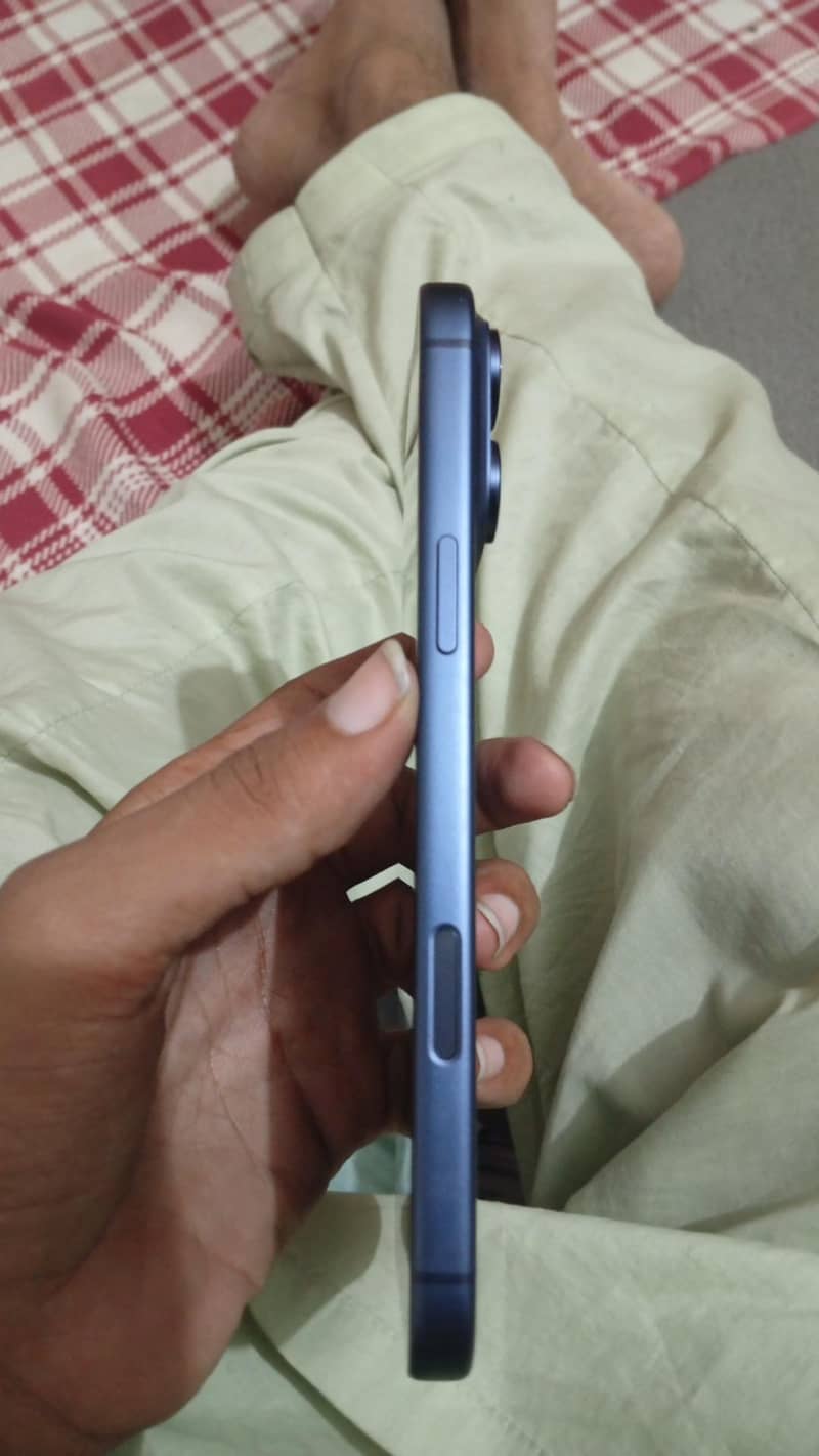 Apple iPhone 17 Pro Max 2