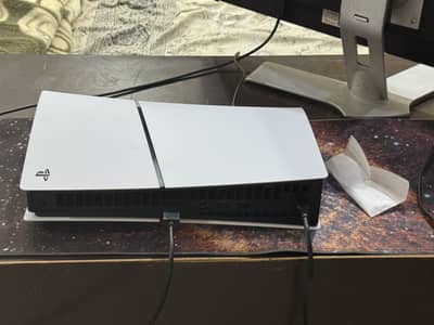 PS5 Slim Digital Edition (825 gb) UAE Version