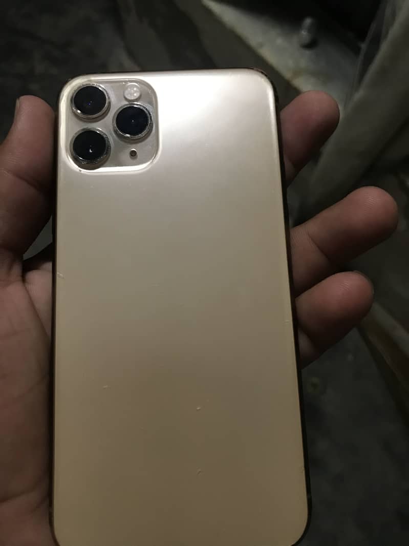 Apple iPhone 11 Pro 2