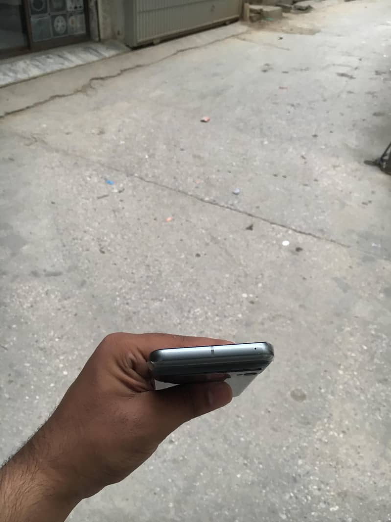 Google Pixel 8 3