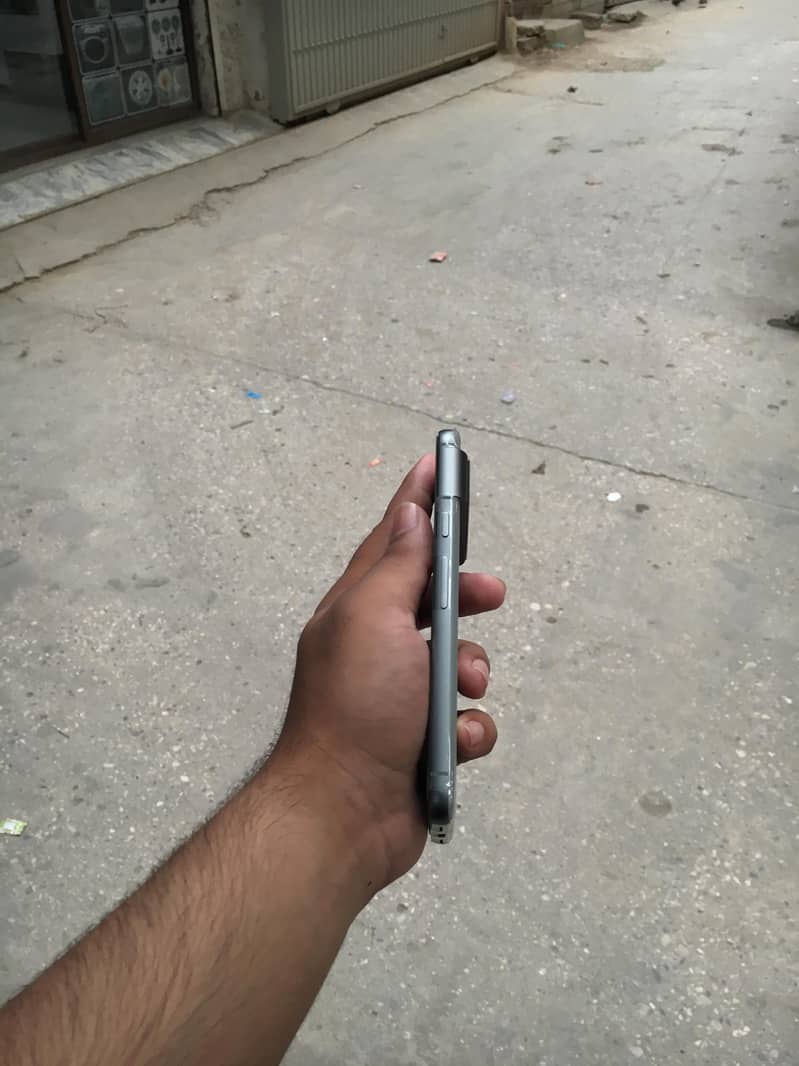 Google Pixel 8 6