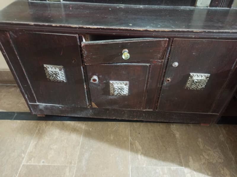 dressing table 2