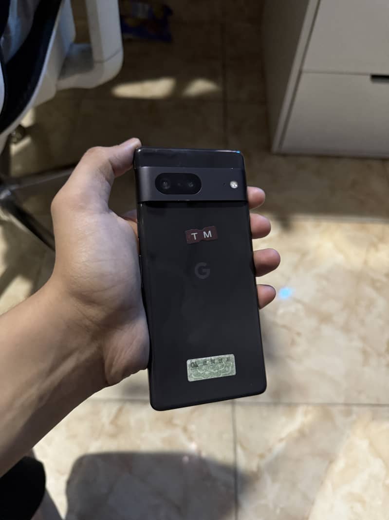 Google Pixel 7 4