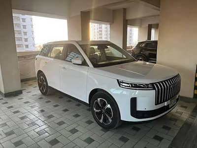 BRAND NEW JAECOO J5 HEV KHAAKI WHITE