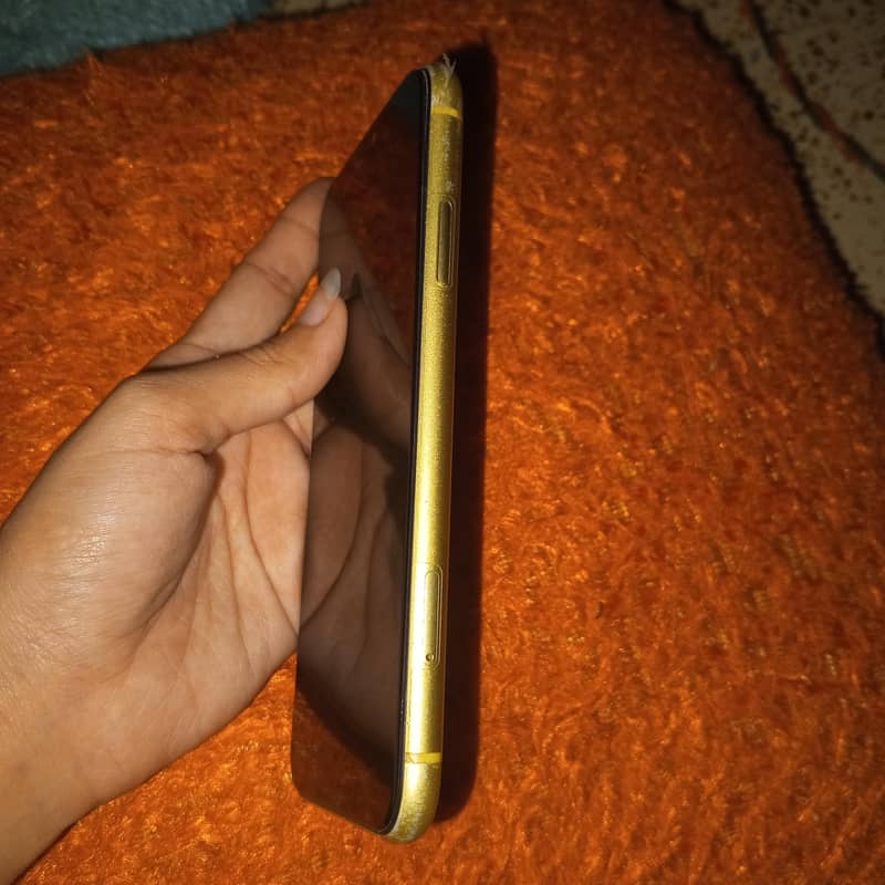 Apple iPhone 11 1
