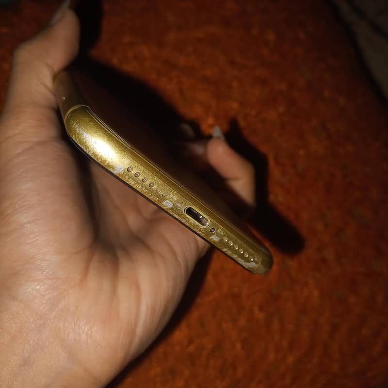 Apple iPhone 11 2