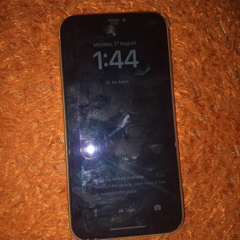 Apple iPhone 11 3