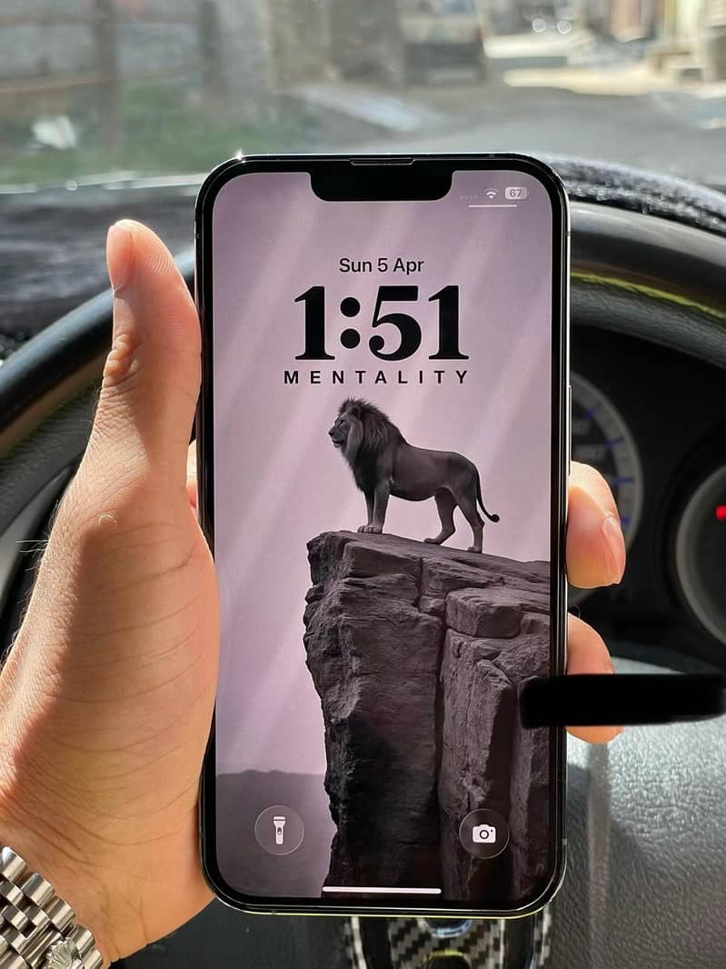 Apple iPhone 13 Pro 1