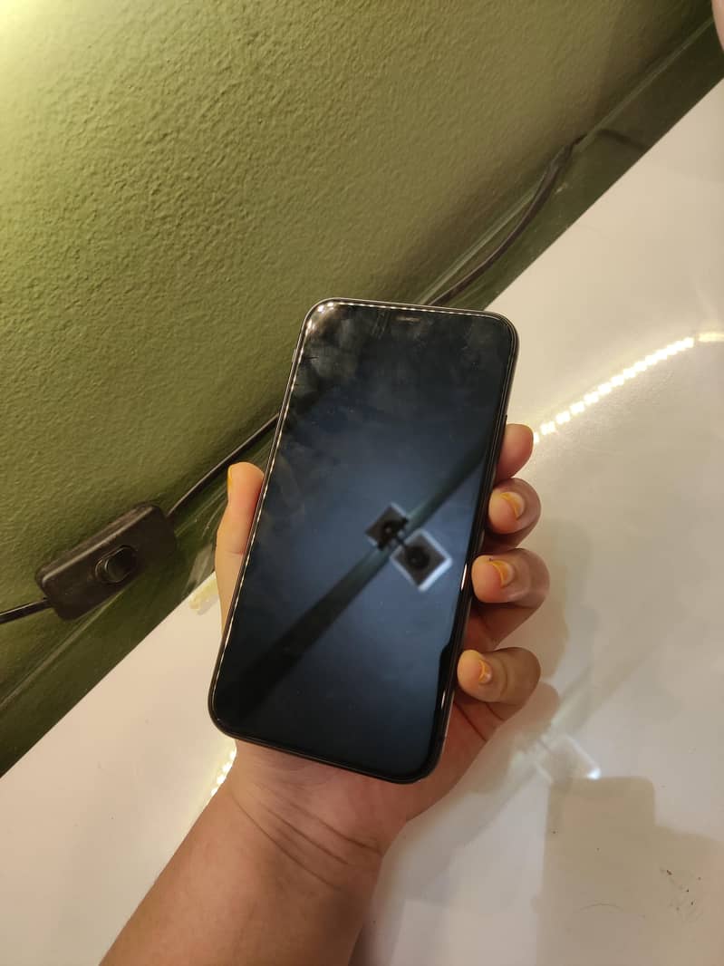 Apple iPhone 11 1